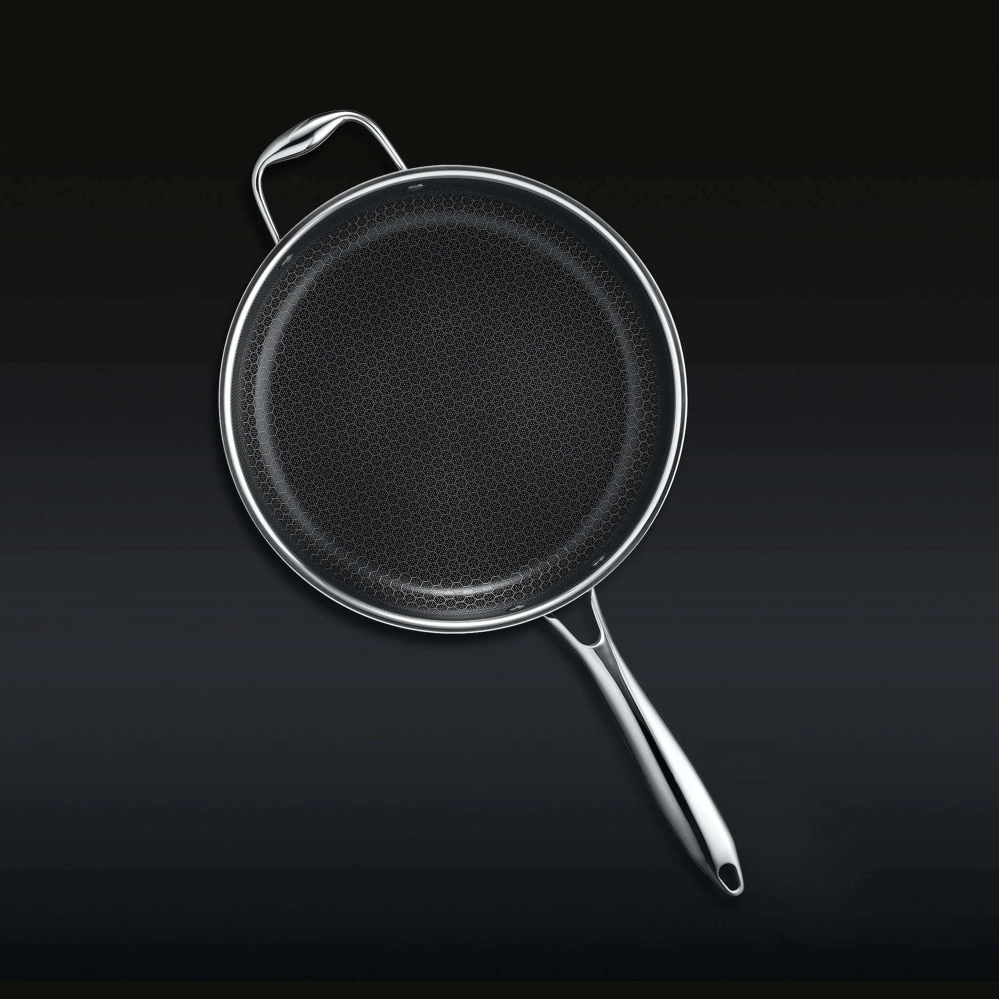 Hybrid Deep Sauté Pan with Lid, 3.3-Qt - Image 3