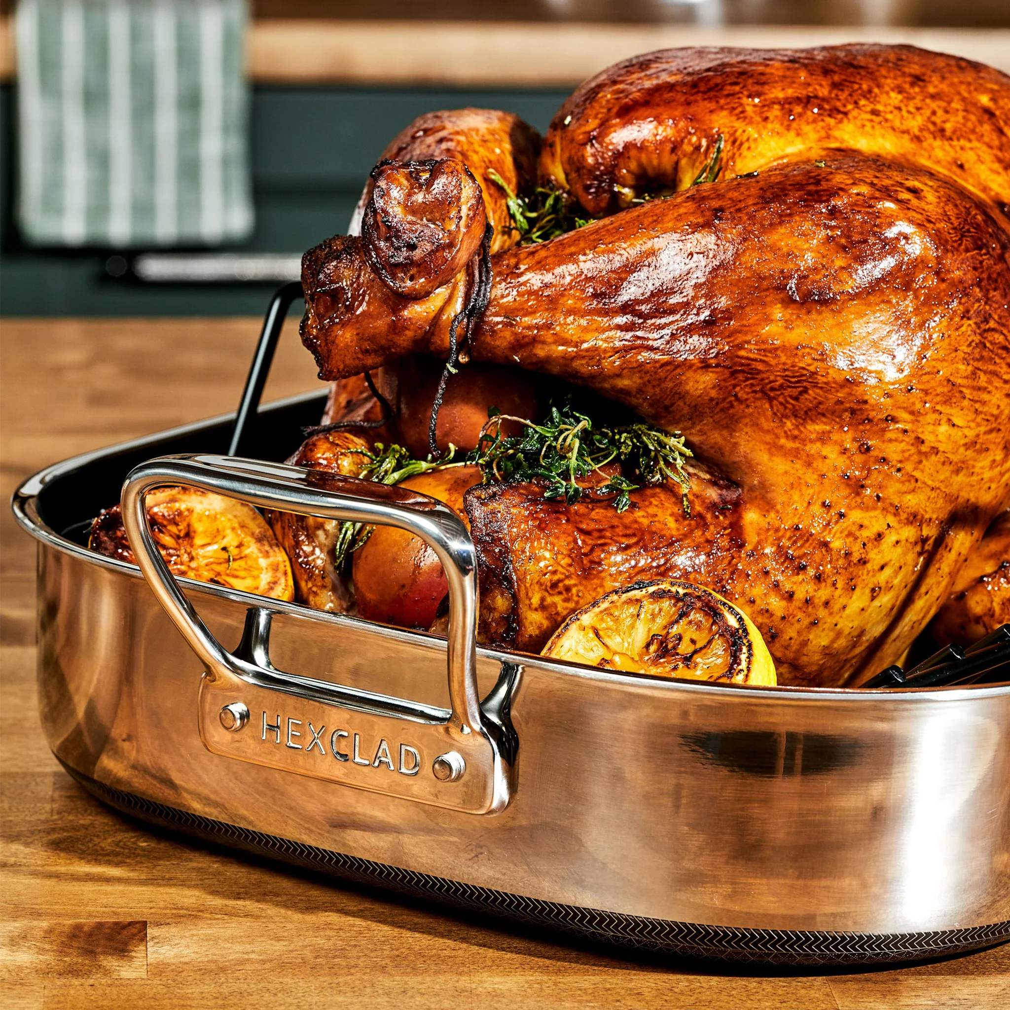 Hybrid Roasting Pan with Rack - Image 12